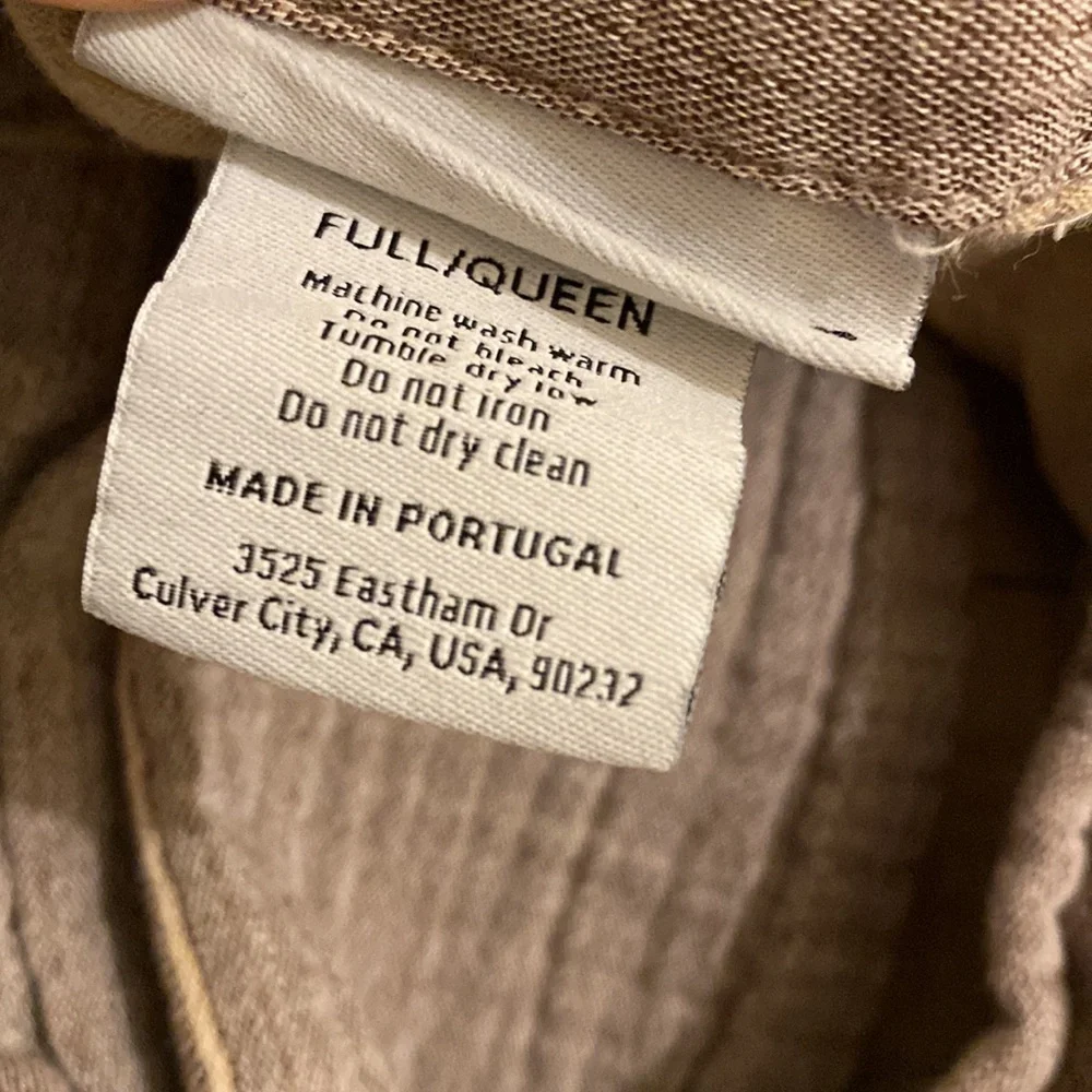 Parachute Natural Cotton Fabric Duvet Cover & One Pillowcase.